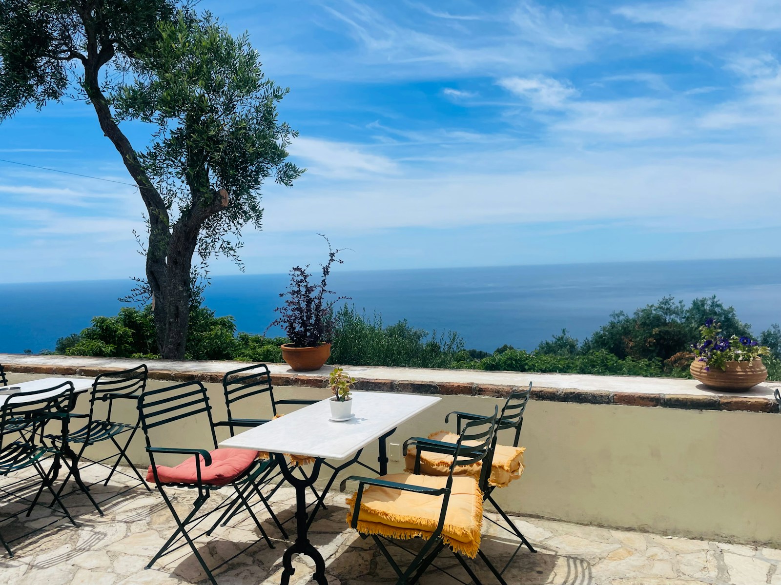 A clifftop boutique hotel above the Amalfi coast