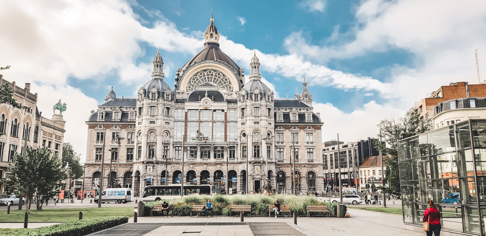 A Weekend in Antwerp: Diamonds, Fashion, and Flemish Cooking
