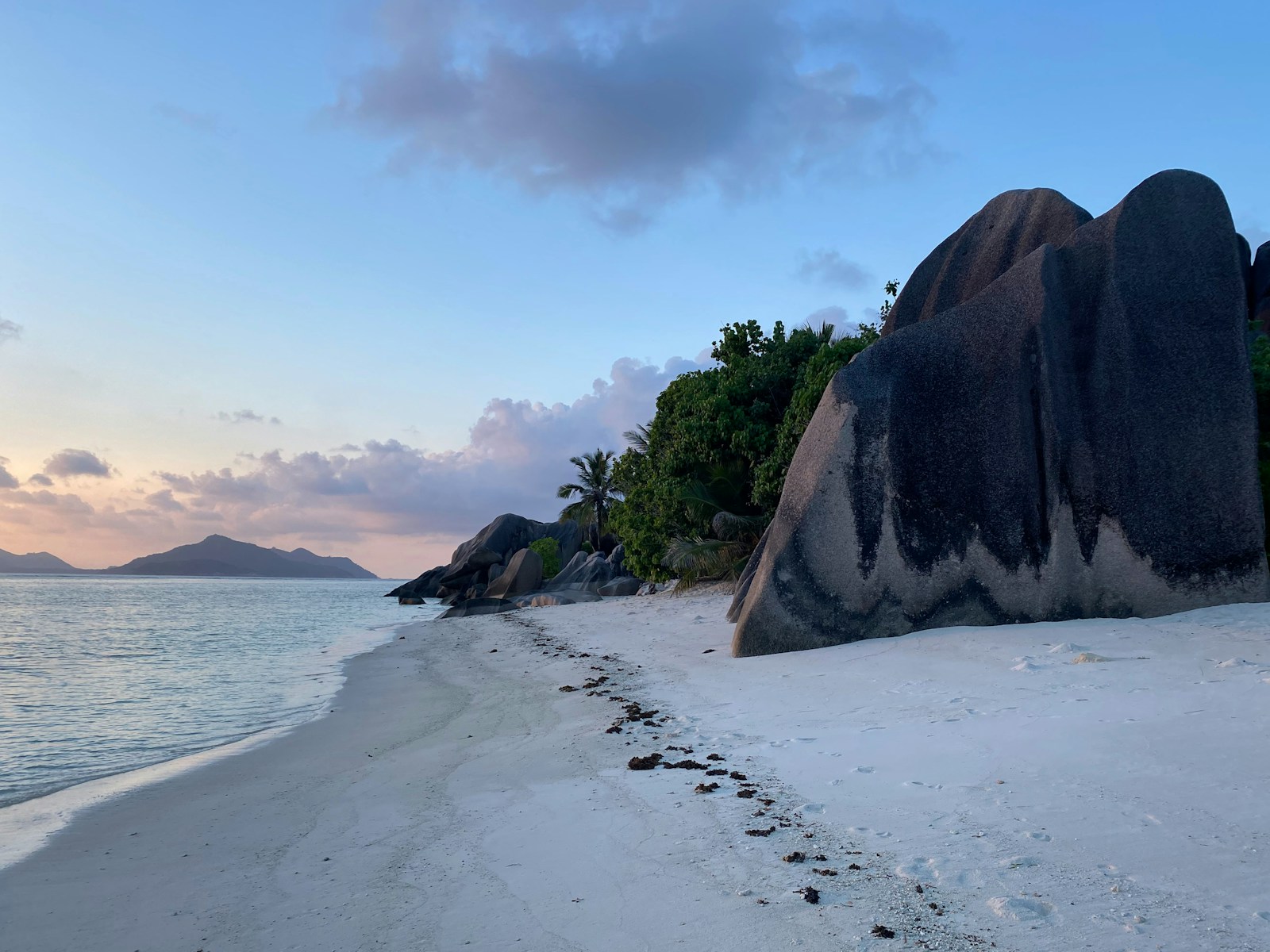 Seychelles' Granite Coast: La Digue and Praslin