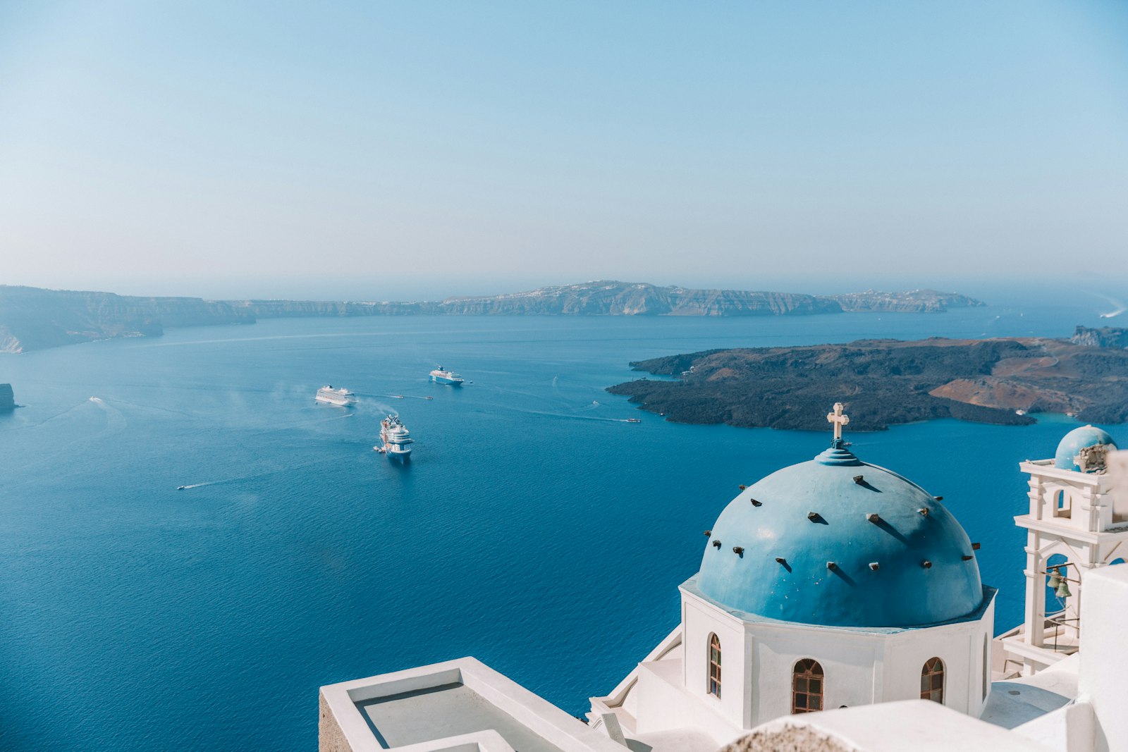 Island-hopping the Cyclades by ferry