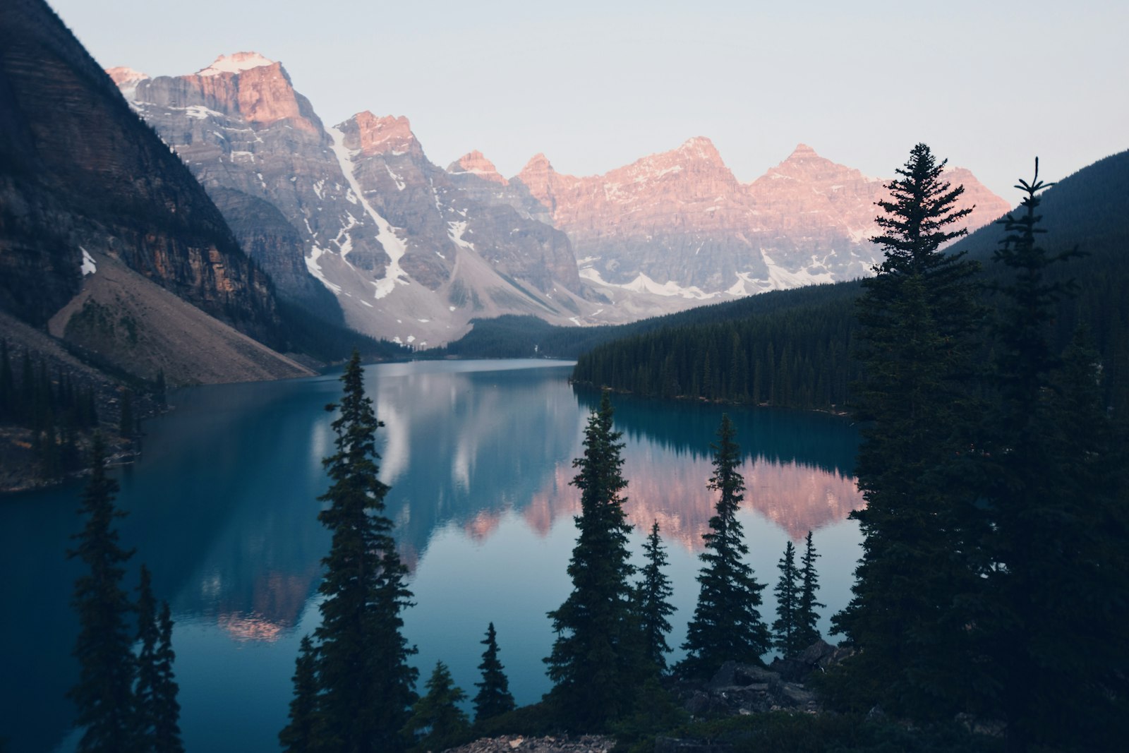 Canadian Rockies: Icefields Parkway Road Journey